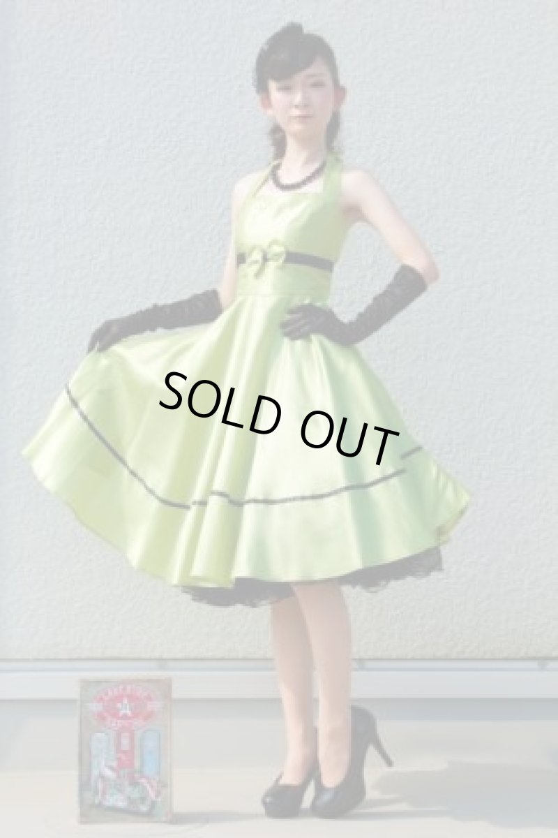 画像1: オリーブグリーンMサイズのみ♪　サテンサーキュラーワンピース☆オールディーズ衣装♪ (1)